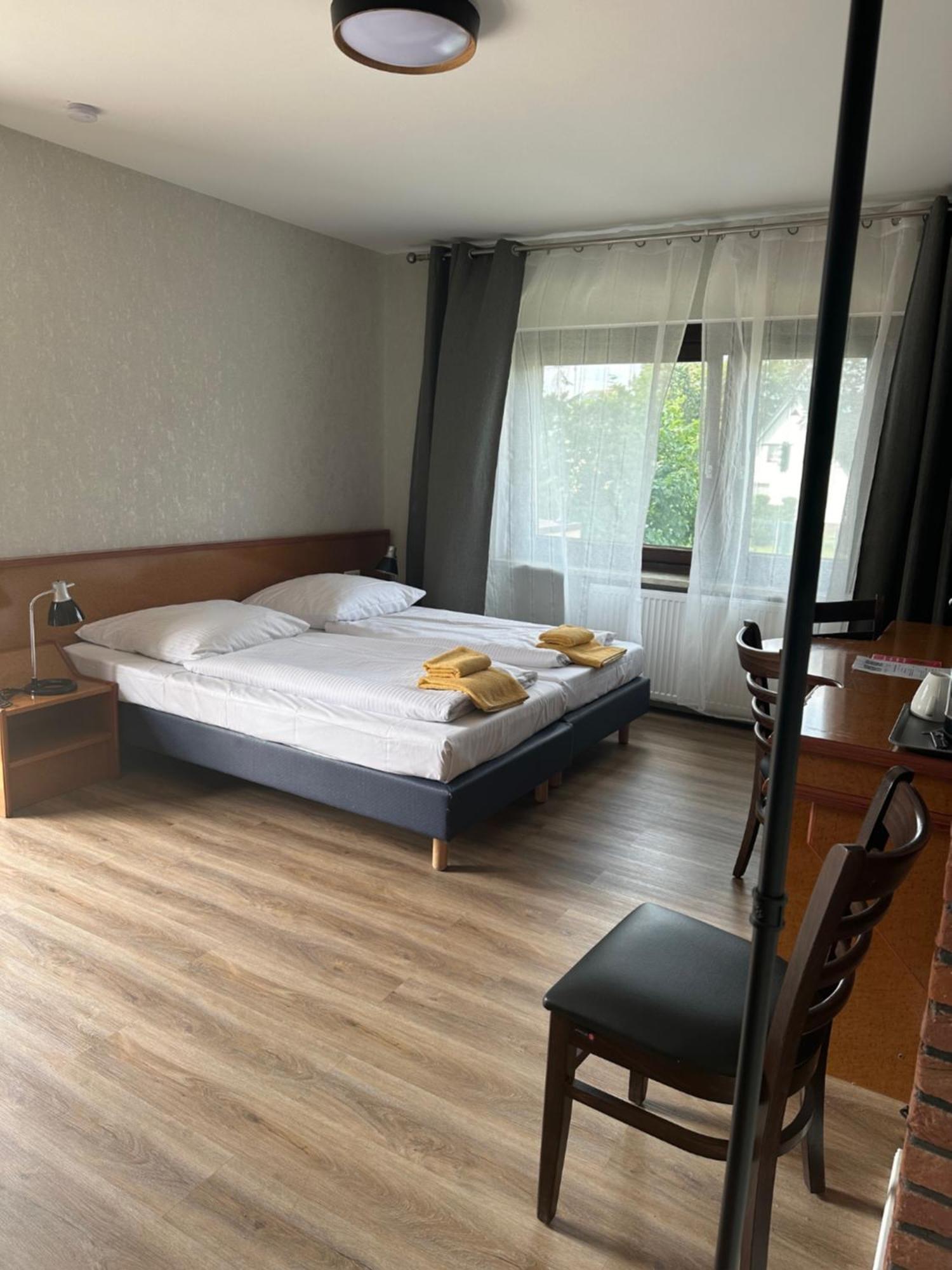 Hotel Pirol برلين المظهر الخارجي الصورة
